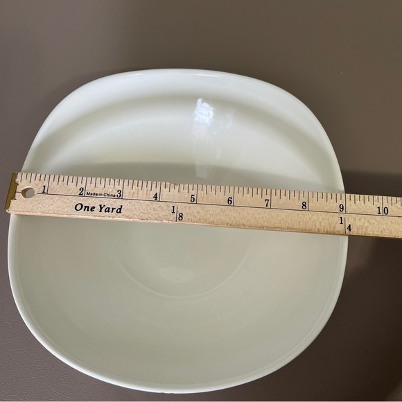 Mikasa‎ Swirl Modern White Ceramic Square Serveware Vegetable Bowl - Picture 7 of 13